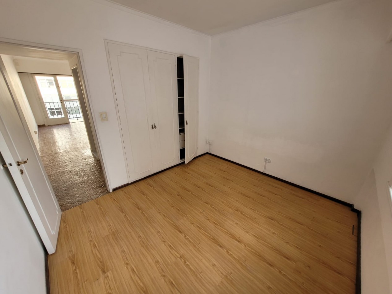 DEPARTAMENTO 2 AMBIENTES CON BALCON A LA CALLE - MACROCENTRO
