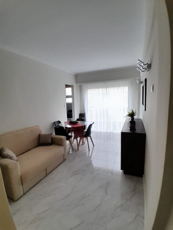 DEPARTAMENTO 1 AMBIENTE CON BALCON FRANCES - ZONA CENTRO