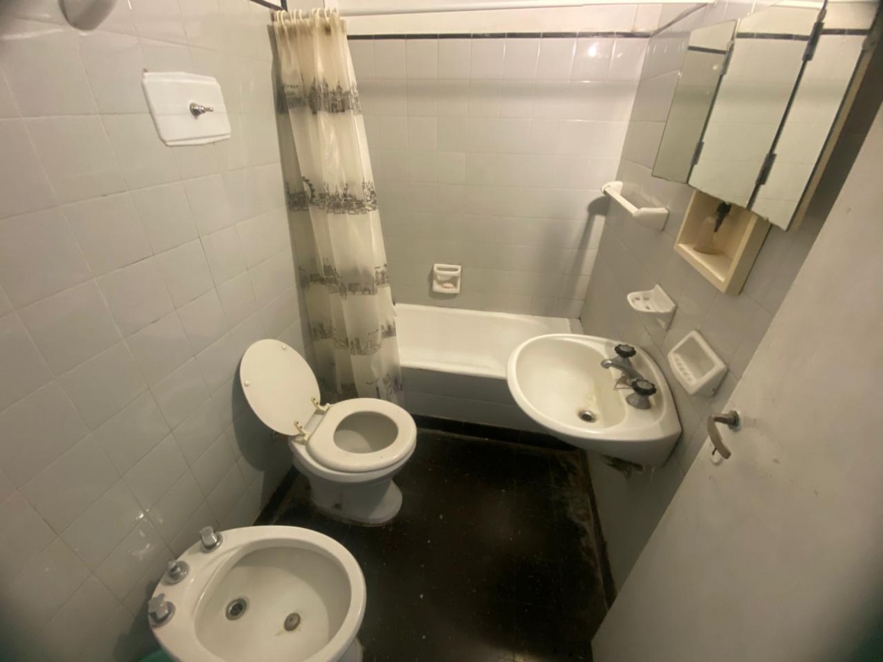 DEPARTAMENTO 2 AMBIENTES - BROWN 1400