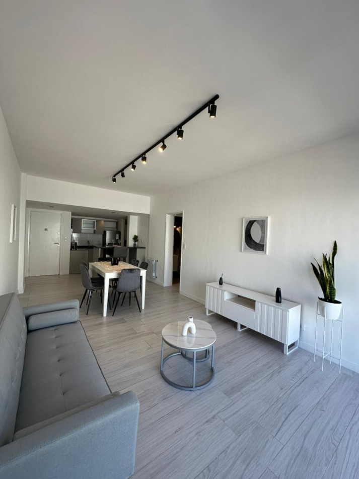 VENTA DEPARTAMENTO 4 AMBIENTES CON VISTA AL MAR Y BALCON TERRAZA 