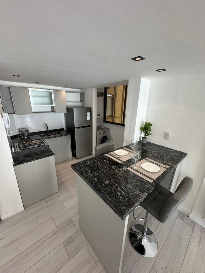 VENTA DEPARTAMENTO 4 AMBIENTES CON VISTA AL MAR Y BALCON TERRAZA 