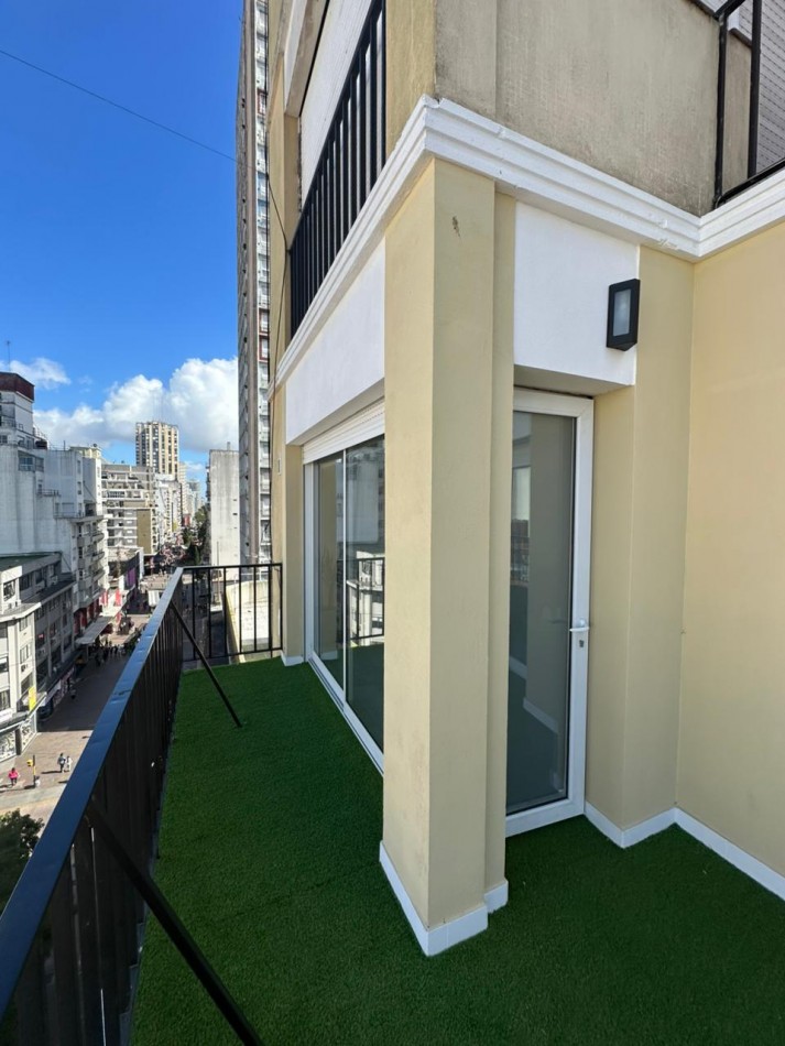 VENTA DEPARTAMENTO 4 AMBIENTES CON VISTA AL MAR Y BALCON TERRAZA 