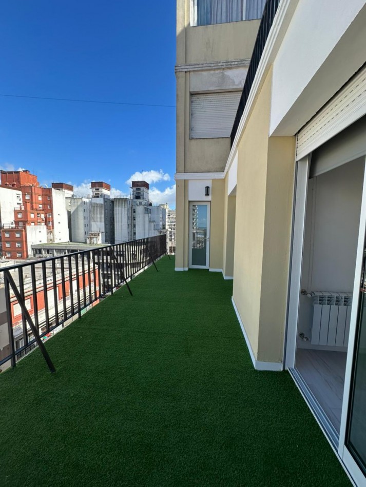 VENTA DEPARTAMENTO 4 AMBIENTES CON VISTA AL MAR Y BALCON TERRAZA 