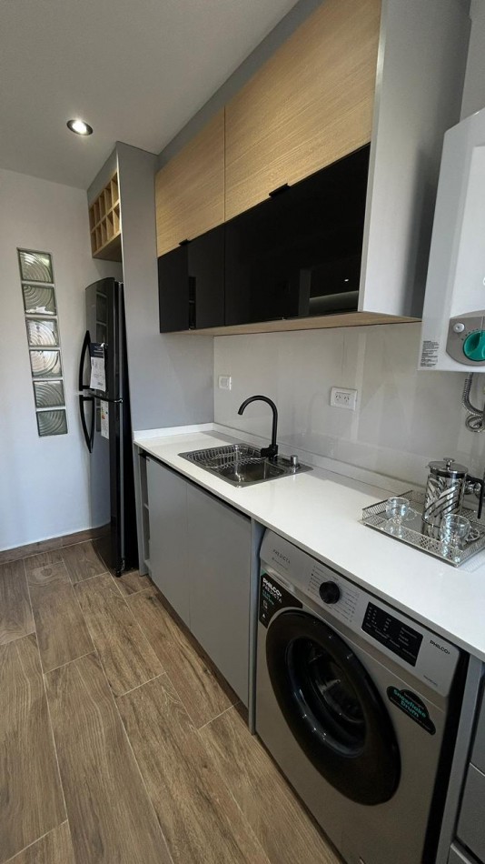 VENTA DEPARTAMENTO 2 AMBIENTES CON DEPENDENCIA Y VISTA AL MAR