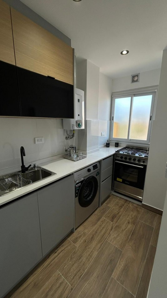 VENTA DEPARTAMENTO 2 AMBIENTES CON DEPENDENCIA Y VISTA AL MAR