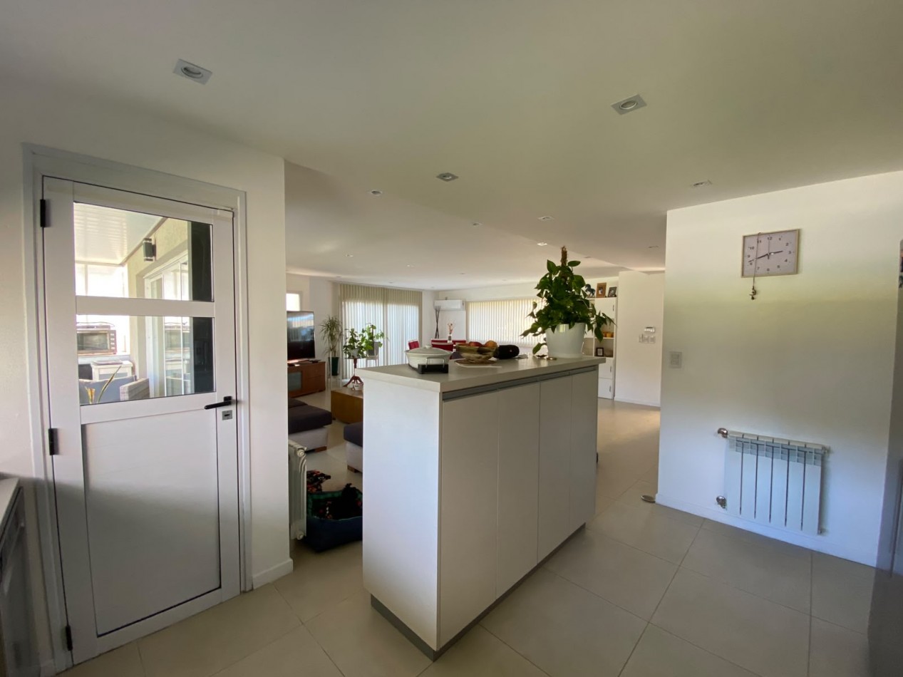 BARRIO PRIVADO TIERRAS DEL MAR - CHALET DE 4 AMBIENTES