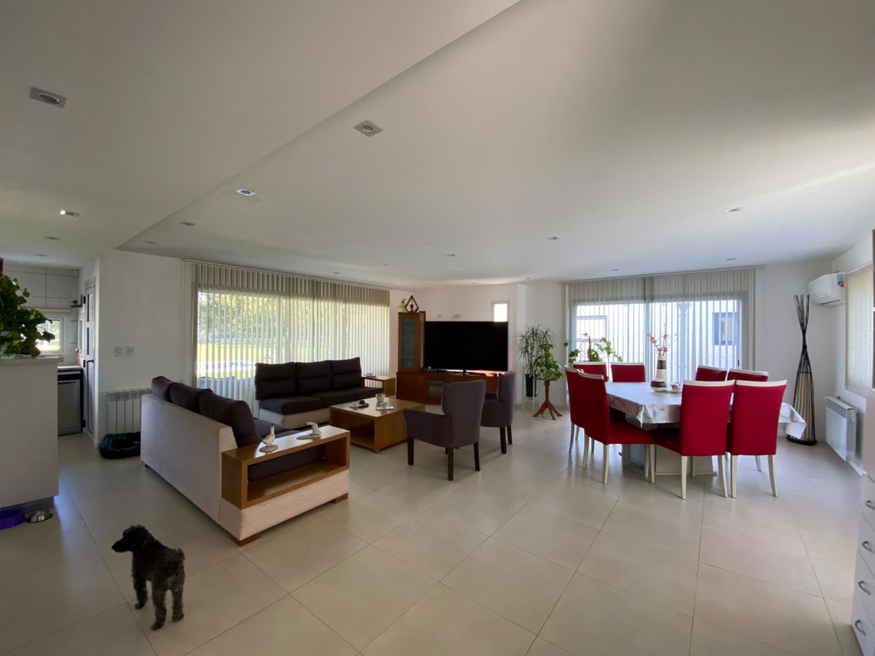 BARRIO PRIVADO TIERRAS DEL MAR - CHALET DE 4 AMBIENTES