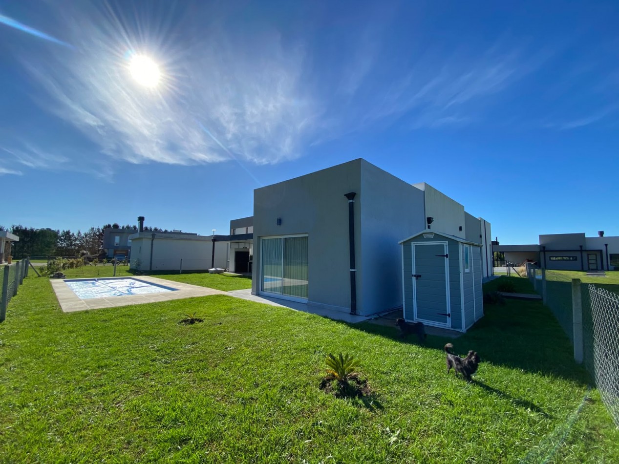 BARRIO PRIVADO TIERRAS DEL MAR - CHALET DE 4 AMBIENTES