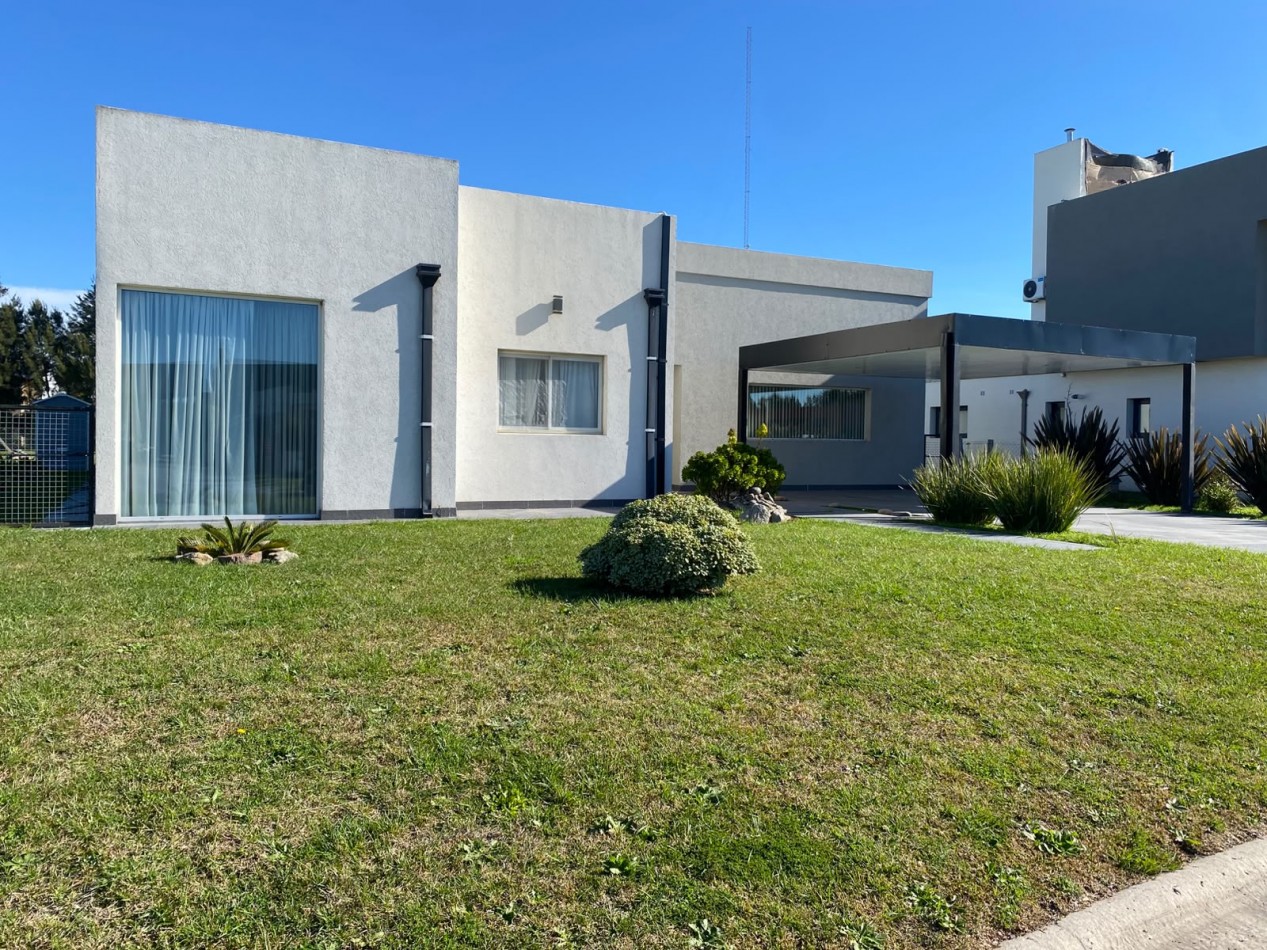 BARRIO PRIVADO TIERRAS DEL MAR - CHALET DE 4 AMBIENTES
