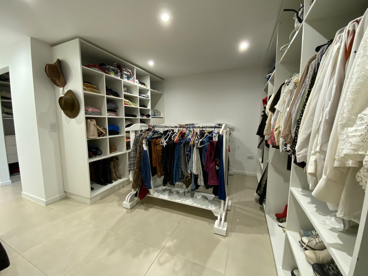 BARRIO PRIVADO TIERRAS DEL MAR - CHALET DE 4 AMBIENTES