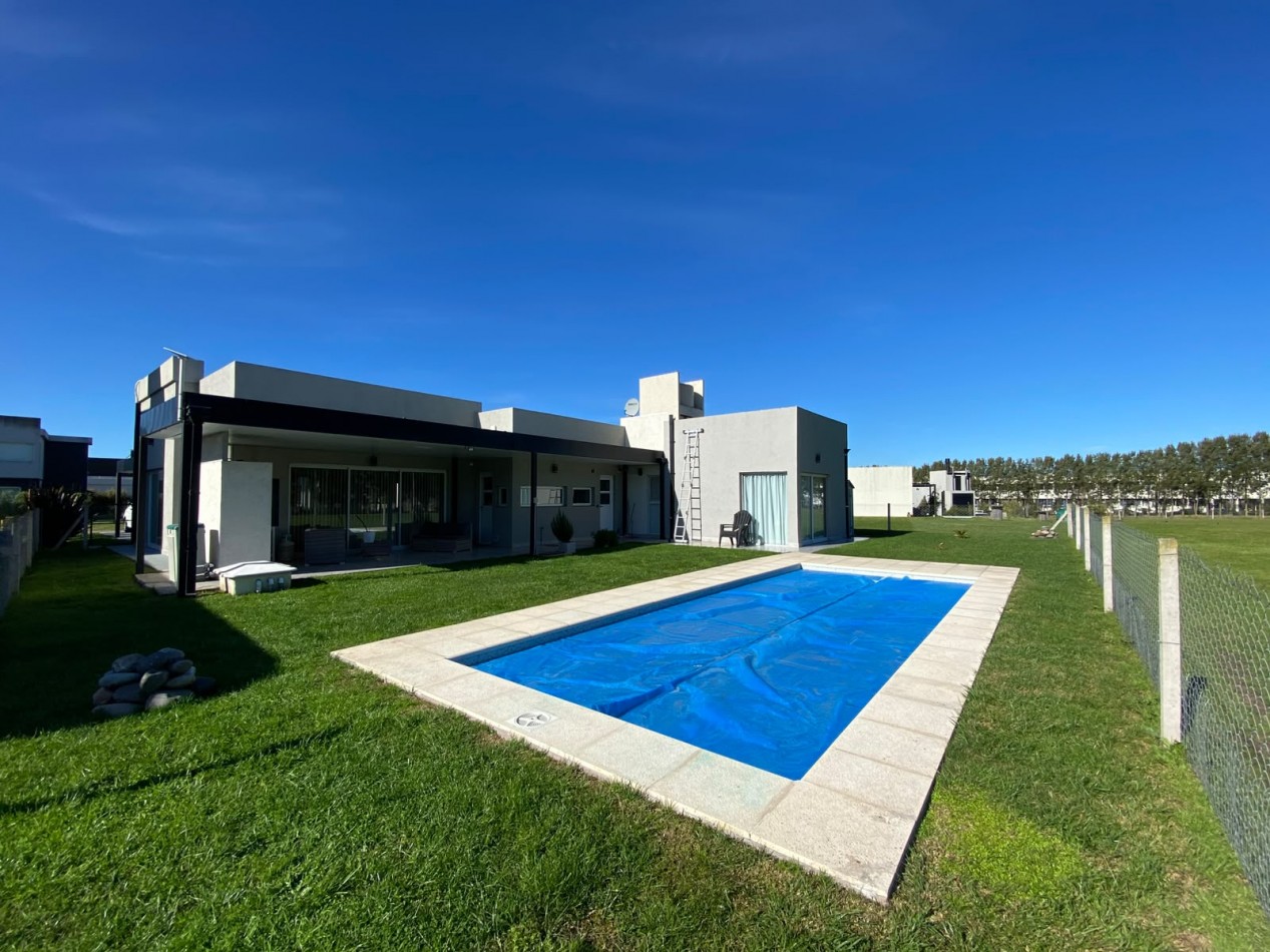 BARRIO PRIVADO TIERRAS DEL MAR - CHALET DE 4 AMBIENTES