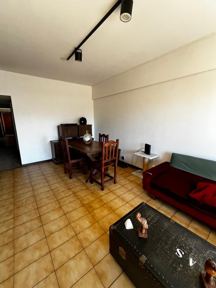 DEPARTAMENTO 4 AMBIENTES CON COCHERA - LA PERLA