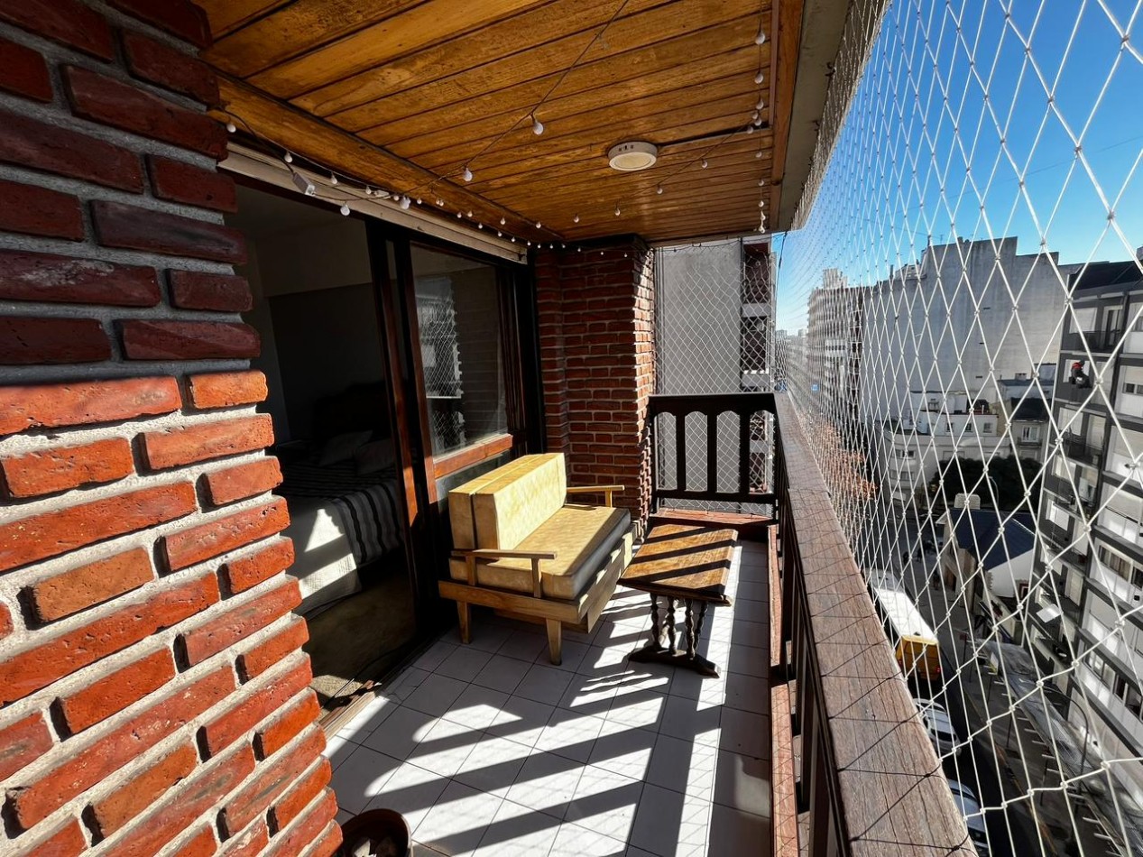 DEPARTAMENTO 4 AMBIENTES CON COCHERA - LA PERLA