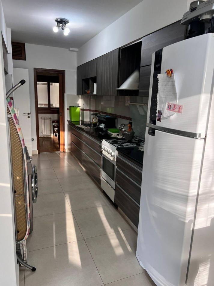SEMIPISO DE 3 AMBIENTES + DEPENDENCIA | LA PERLA