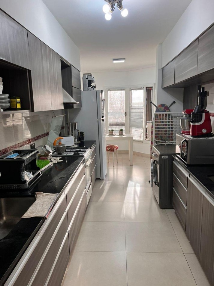 SEMIPISO DE 3 AMBIENTES + DEPENDENCIA | LA PERLA