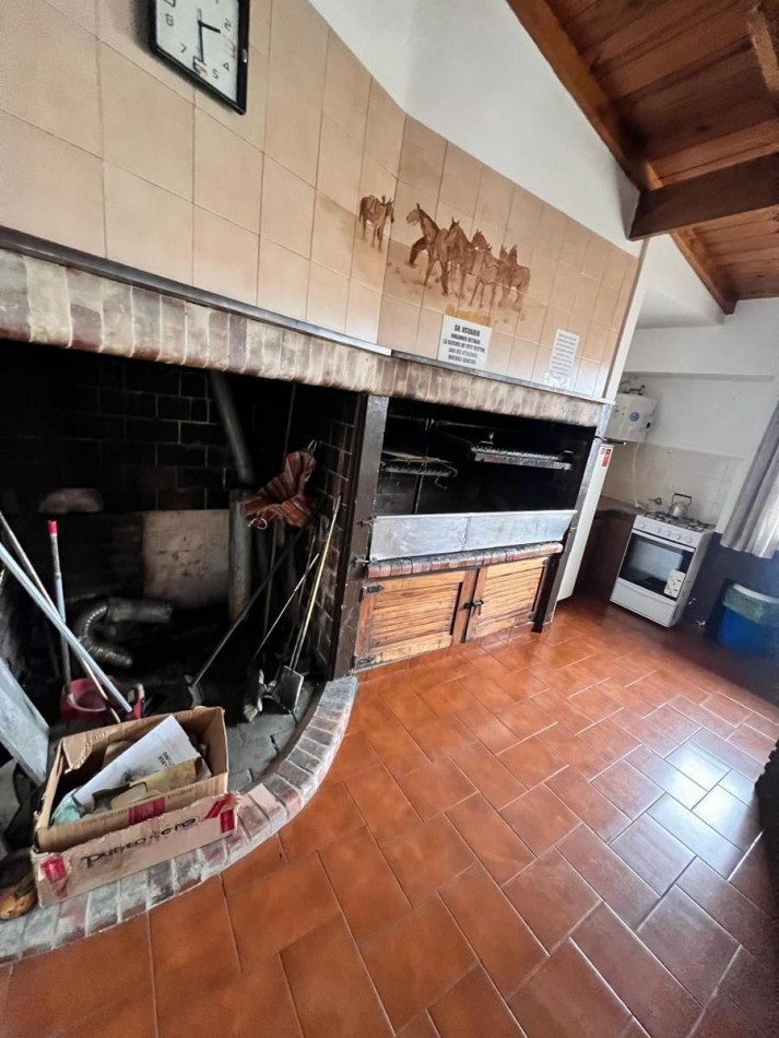 SEMIPISO DE 3 AMBIENTES + DEPENDENCIA | LA PERLA