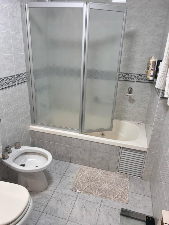 SEMIPISO DE 3 AMBIENTES + DEPENDENCIA | LA PERLA