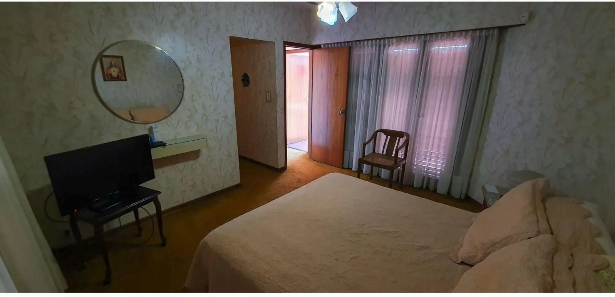 CHALET 7 AMBIENTES - LOS TRONCOS