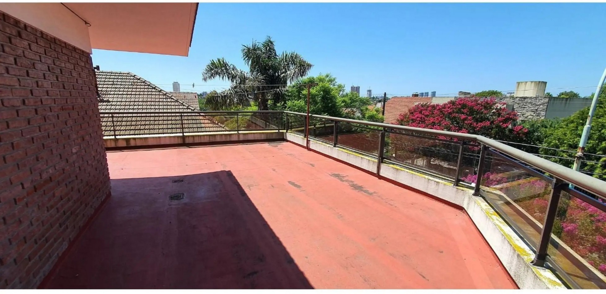 CHALET 7 AMBIENTES - LOS TRONCOS
