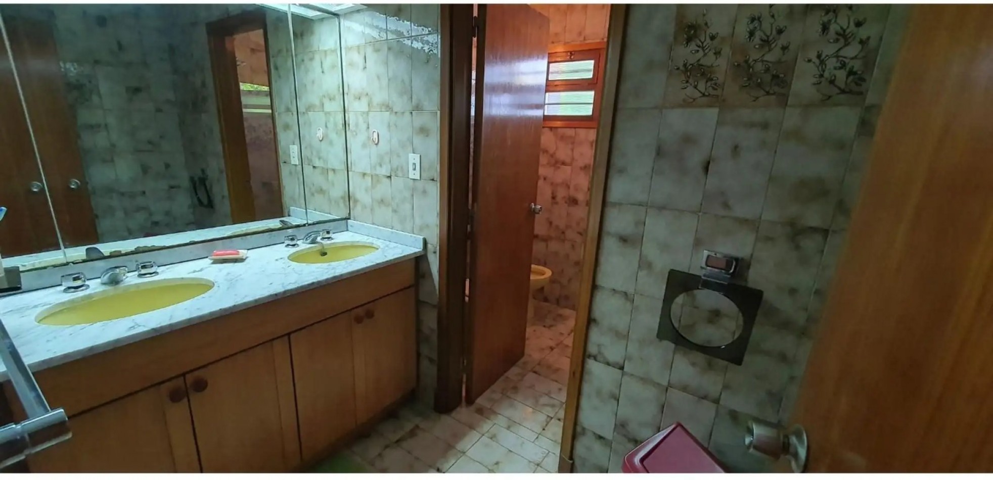 CHALET 7 AMBIENTES - LOS TRONCOS