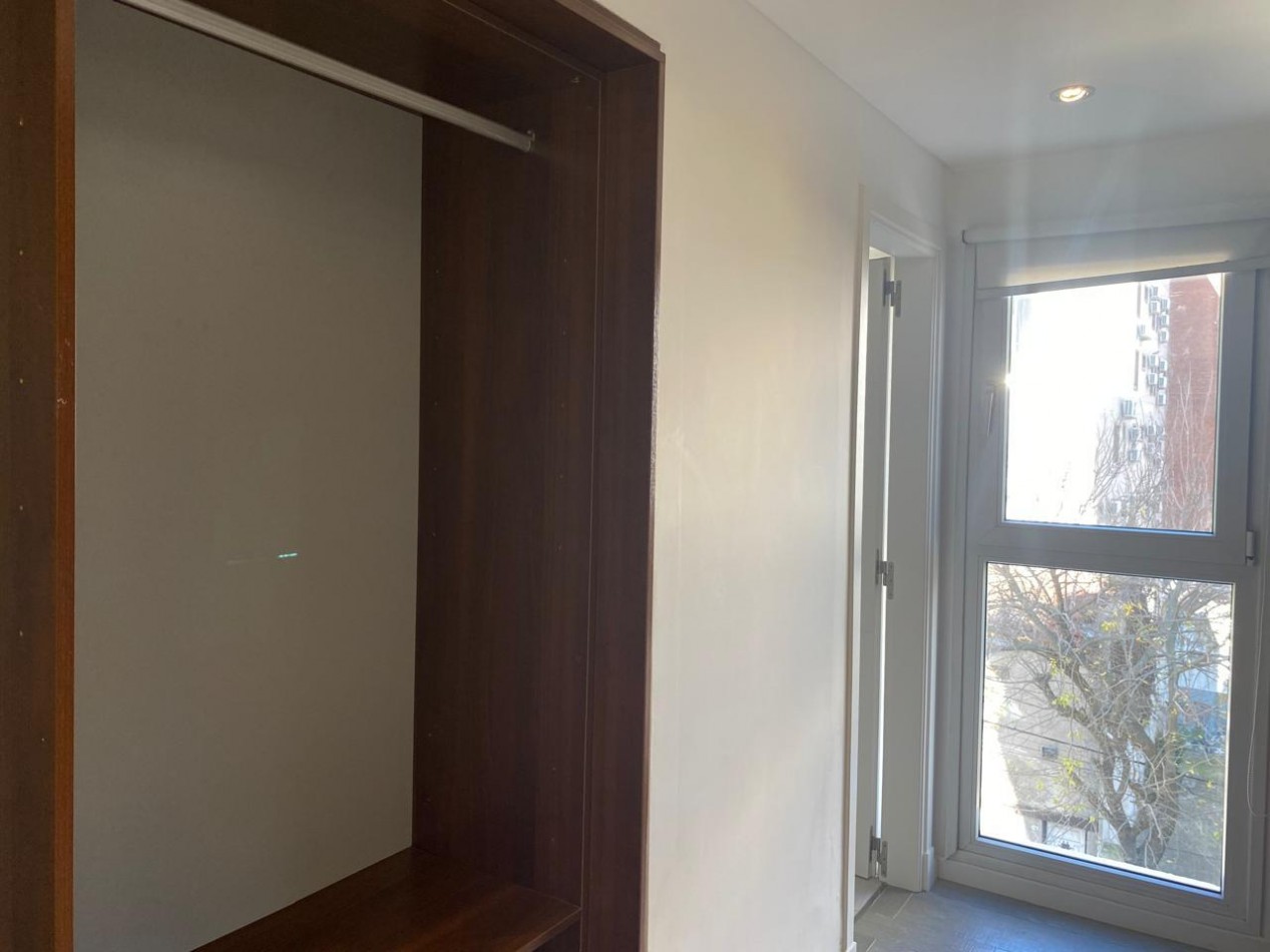 SEMIPISO DE 3 AMBIENTES CON COCHERA - EDIFICIO EL BOGHOS