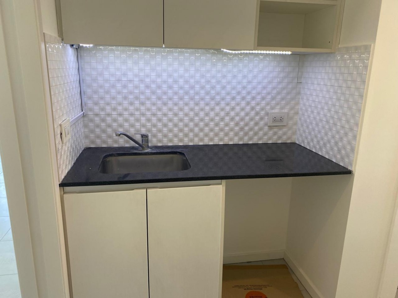 SEMIPISO DE 3 AMBIENTES CON COCHERA - EDIFICIO EL BOGHOS