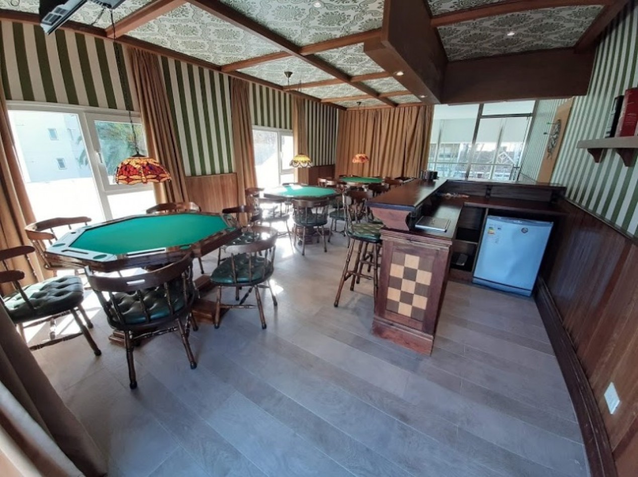 SEMIPISO DE 3 AMBIENTES CON COCHERA - EDIFICIO EL BOGHOS