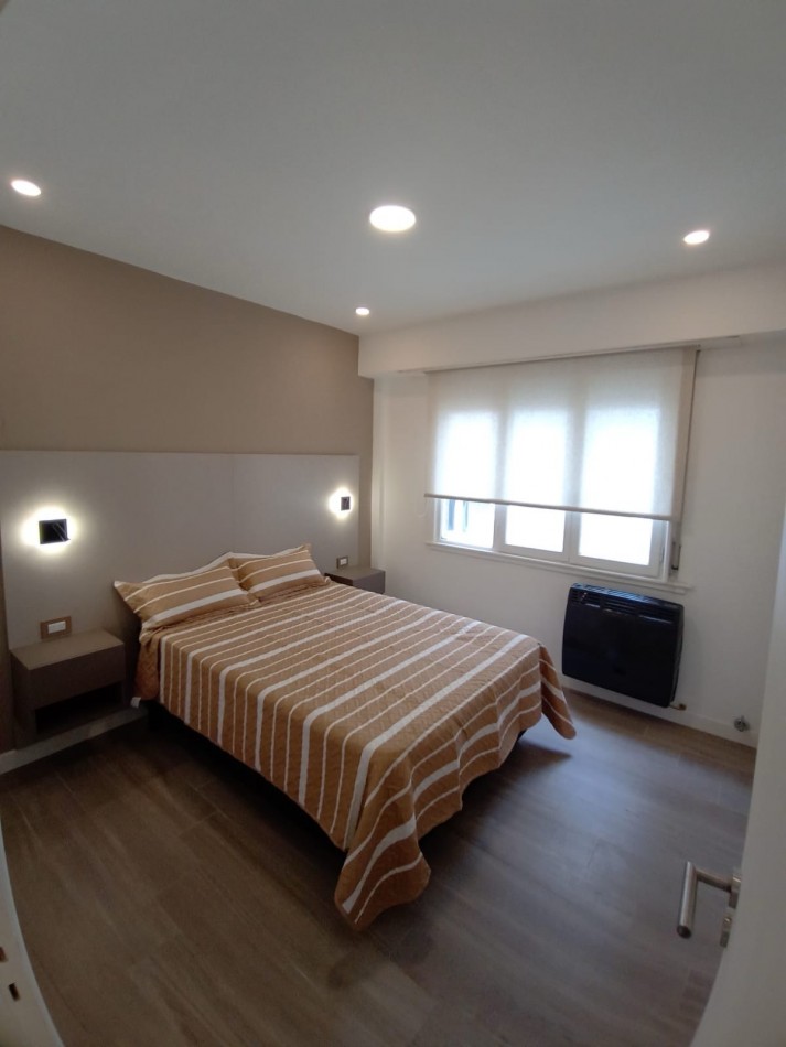 Departamento de 2 Amb. c/dependencias y Balcon terraza, reciclado y amoblado, Centro, Mar del Plata