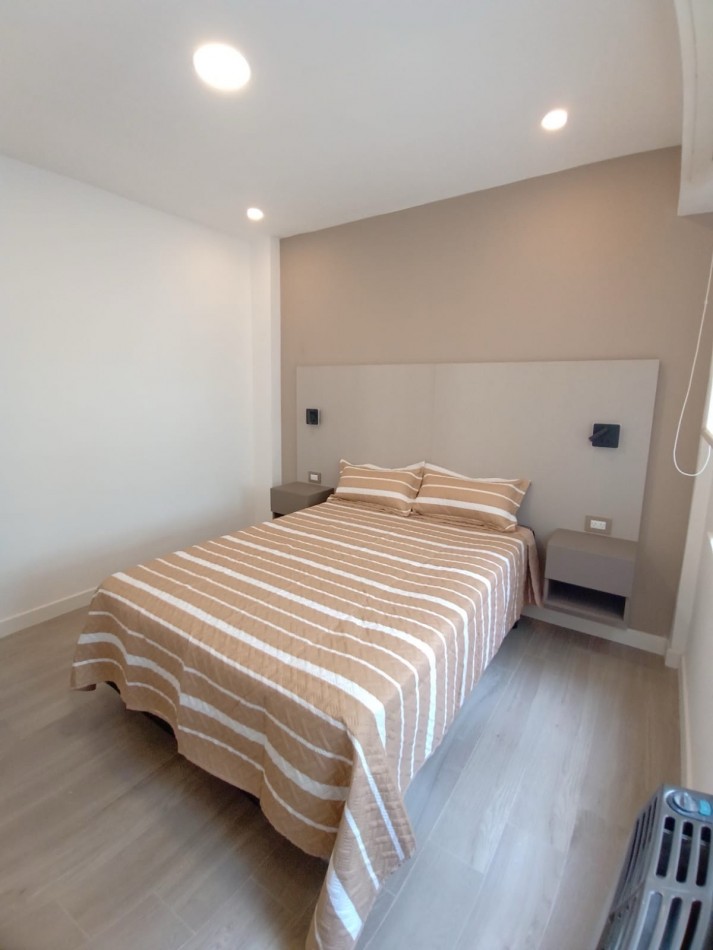 Departamento de 2 Amb. c/dependencias y Balcon terraza, reciclado y amoblado, Centro, Mar del Plata