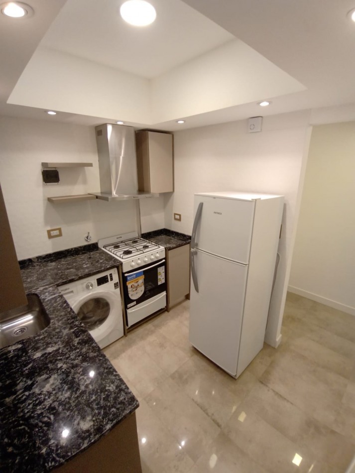 Departamento de 2 Amb. c/dependencias y Balcon terraza, reciclado y amoblado, Centro, Mar del Plata