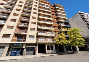 DEPARTAMENTO 4 AMBIENTES CON COCHERA - LA PERLA