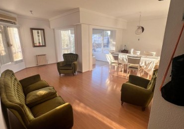 SEMIPISO DE 3 AMBIENTES + DEPENDENCIA | LA PERLA